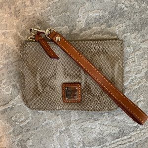 Dooney &Bourke Wristlet